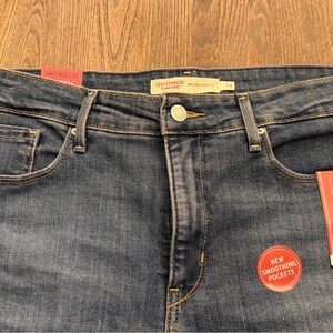 Levi's Men's Dark Blue Bootcut Jeans